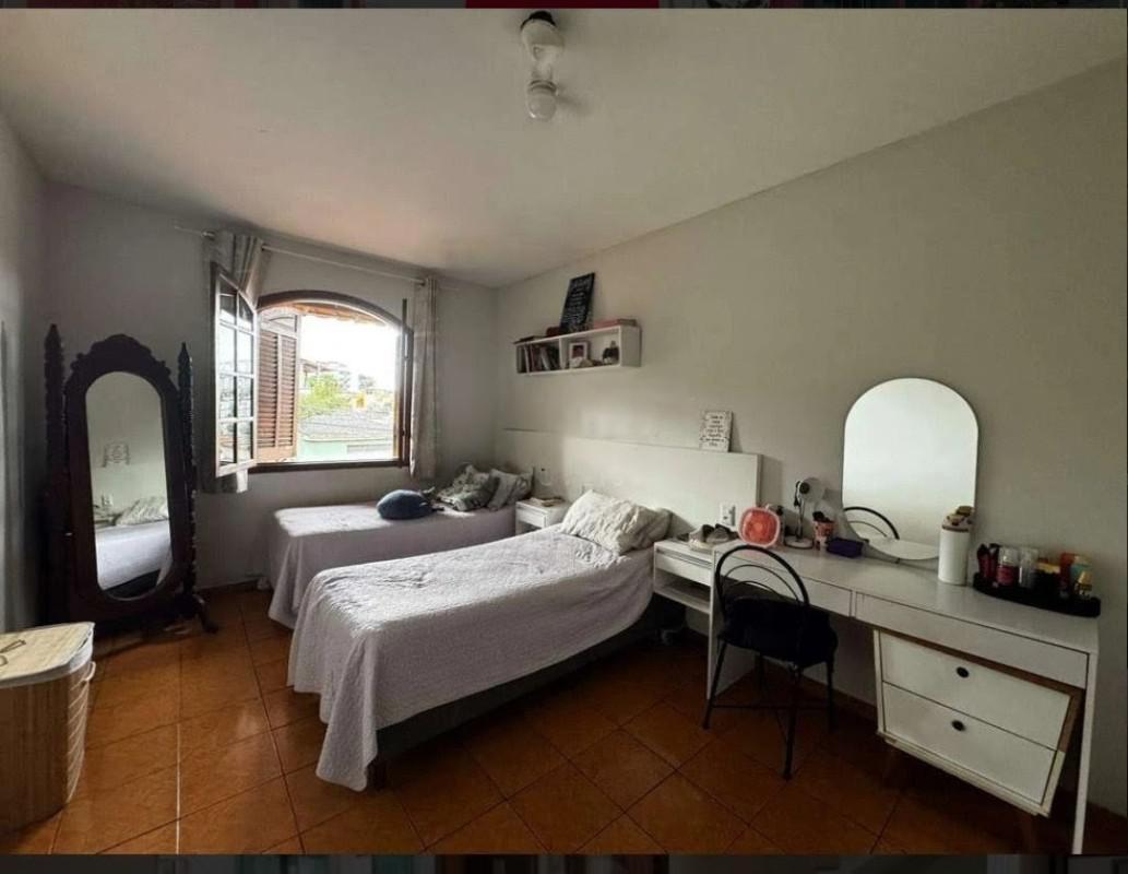Casa, Jardim América, 5 Quartos, 4 Vagas, 2 Suítes