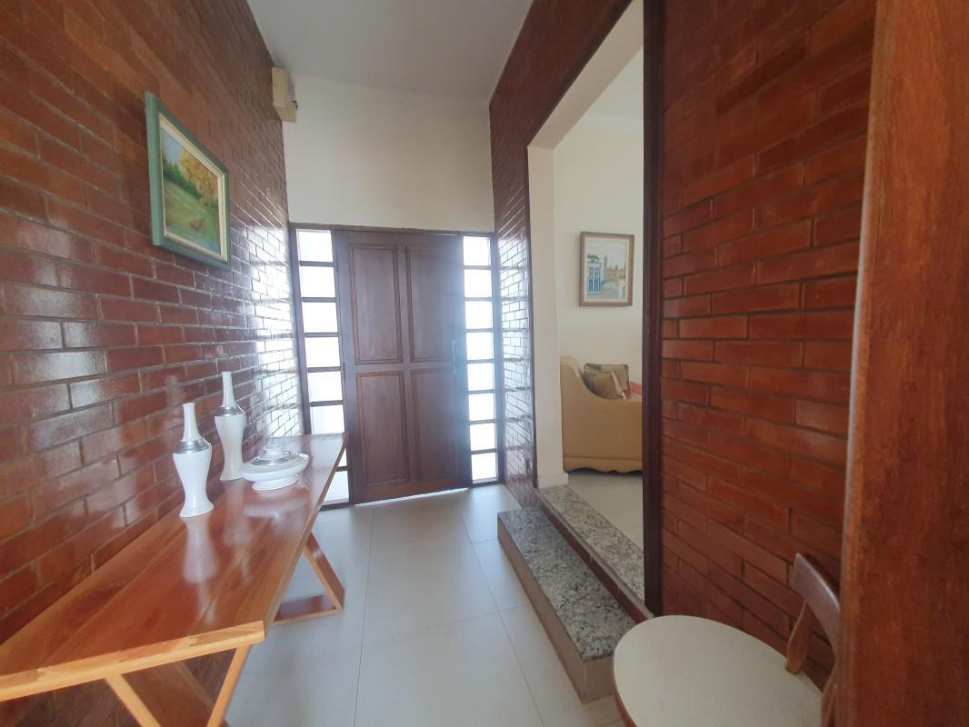 Casa, Jardim América, 4 Quartos, 4 Vagas, 1 Suíte
