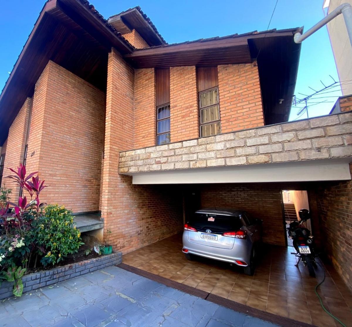 Casa, São José, 6 Quartos, 4 Vagas, 2 Suítes