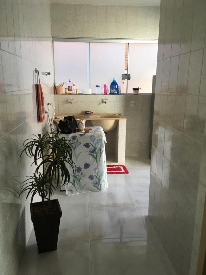 Casa, Vale das Amendoeiras, 2 Quartos, 4 Vagas, 1 Suíte