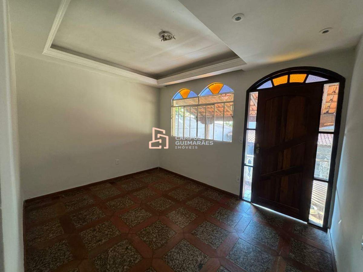 Casa, Solar do Barreiro, 3 Quartos, 4 Vagas, 1 Suíte