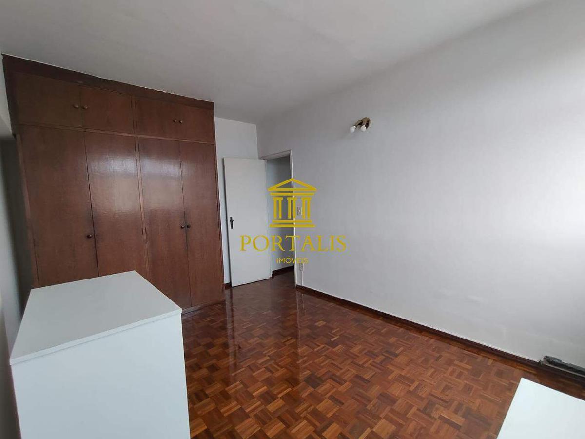 Apartamento, Floresta, 1 Quarto, 0 Vaga