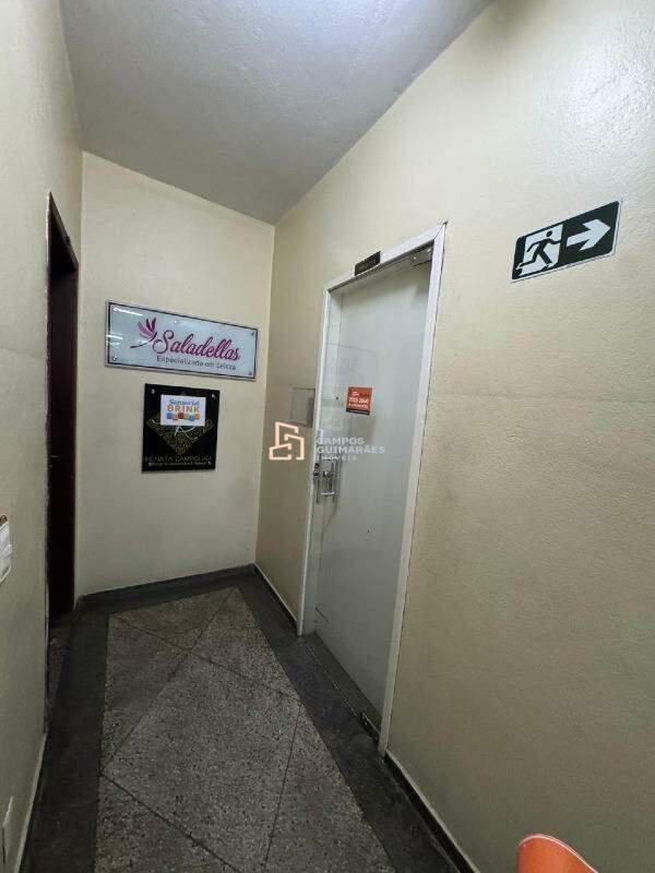 Sala, Glória