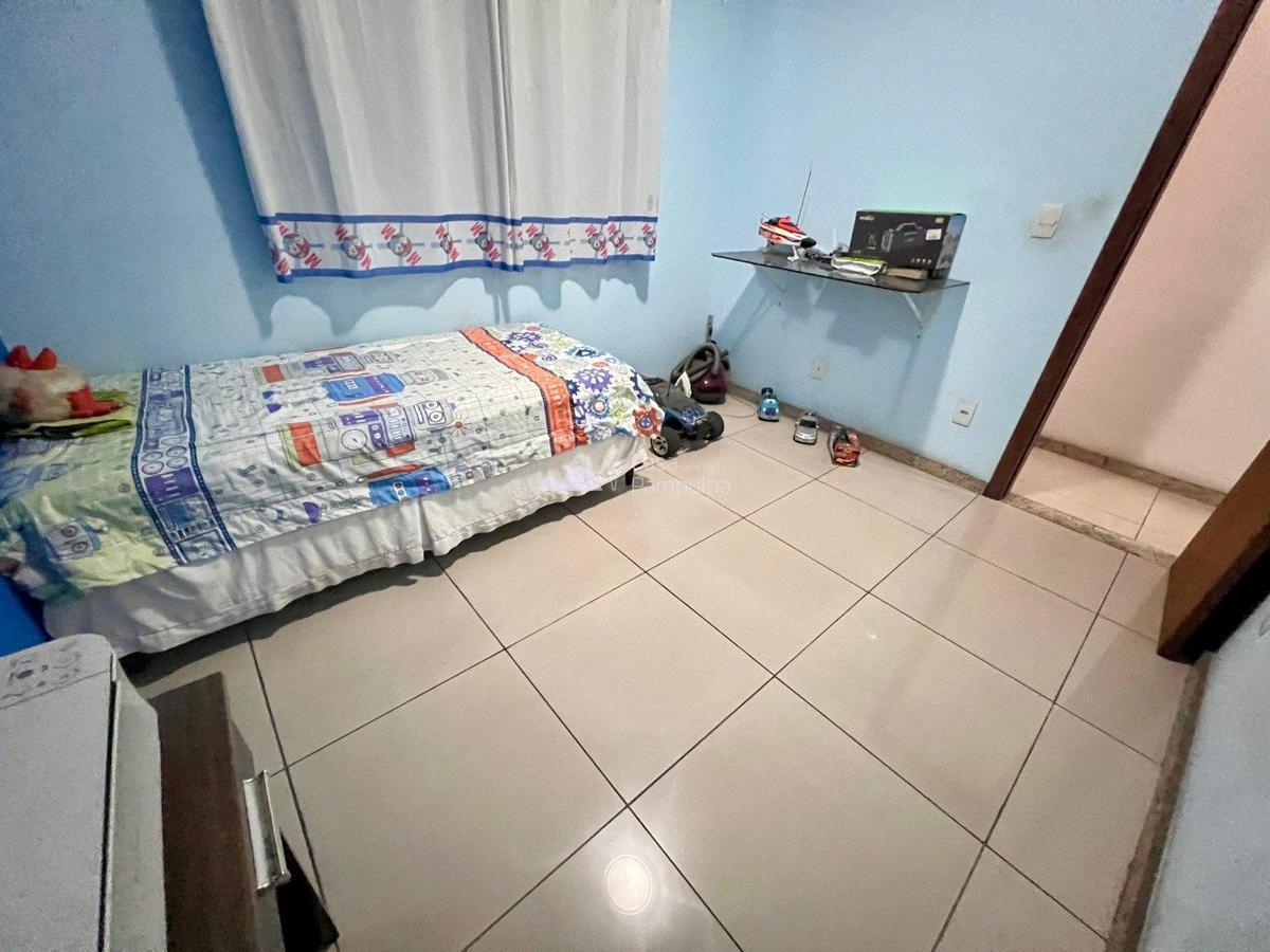 Casa, Santa Branca, 3 Quartos, 2 Vagas, 1 Suíte