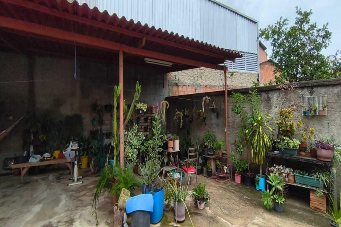 Casa, Ouro Minas, 2 Quartos, 8 Vagas