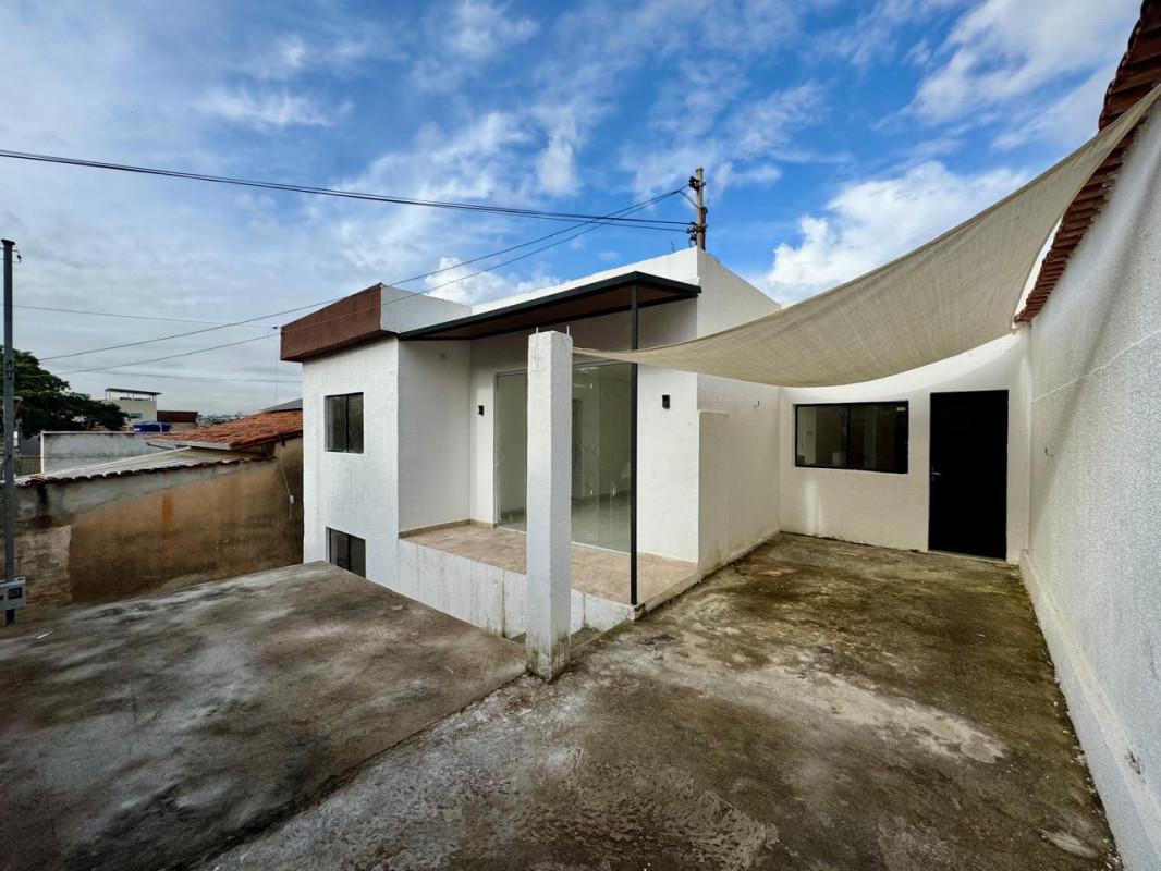 Casa, Santa Mônica, 4 Quartos, 2 Vagas, 1 Suíte