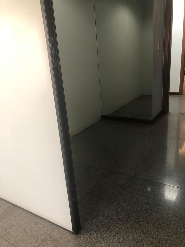 Sala, Centro