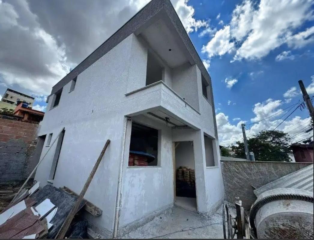 Casa, Letícia, 3 Quartos, 1 Vaga, 1 Suíte