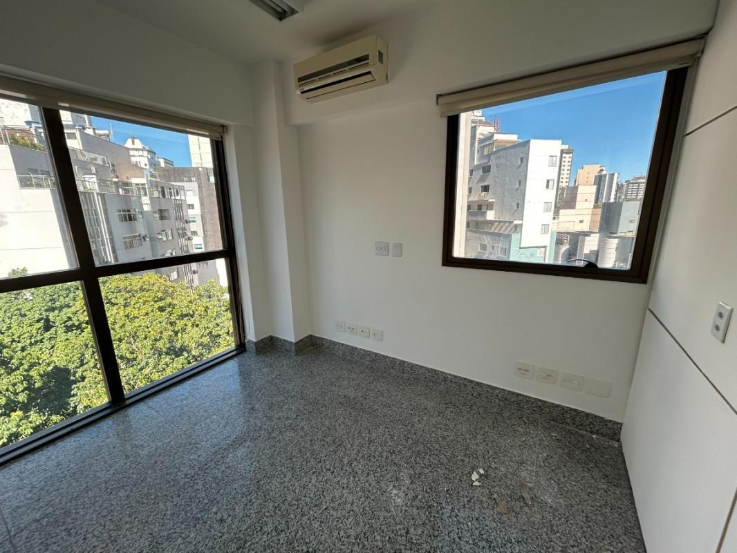 Sala, Savassi, 0 Quarto, 2 Vagas