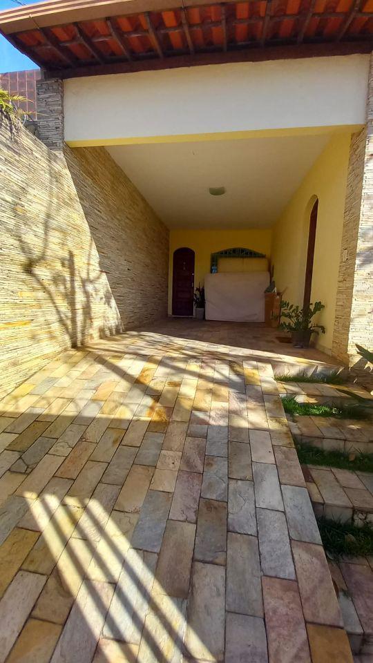 Casa, Santa Rosa, 3 Quartos, 2 Vagas, 1 Suíte