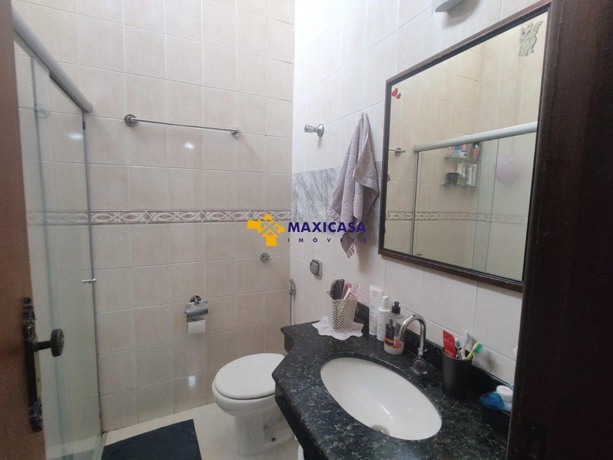 Casa, Santa Terezinha, 2 Quartos, 2 Vagas