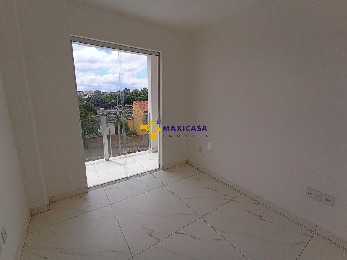 Casa, Santa Branca, 2 Quartos, 2 Vagas, 2 Suítes