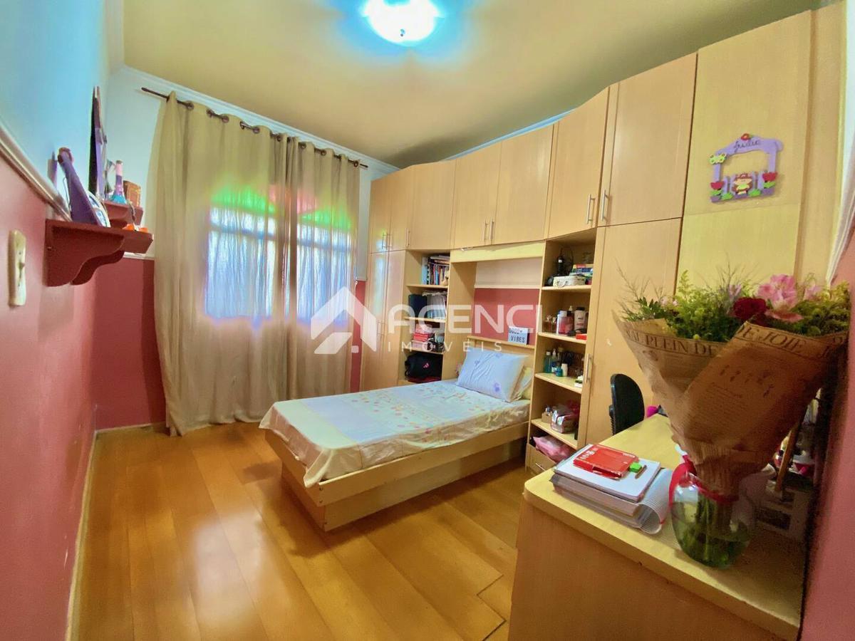 Casa, Camargos, 3 Quartos, 0 Vaga, 1 Suíte