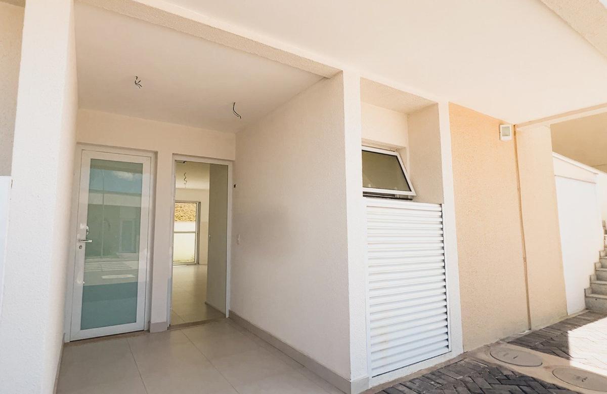 Casa, Pau Pombo, 3 Quartos, 2 Vagas, 1 Suíte