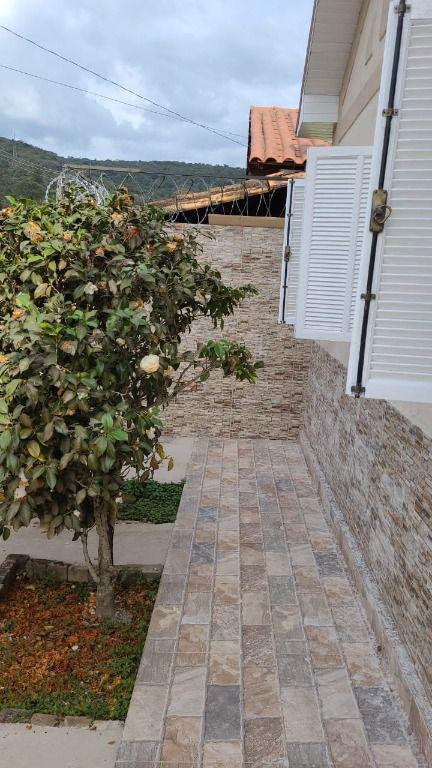 Casa, Centro, 4 Quartos, 4 Vagas