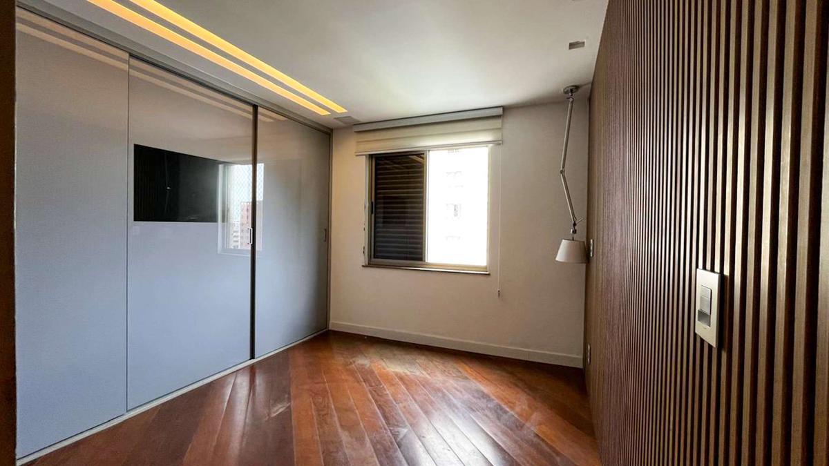 Apartamento, Funcionários, 3 Quartos, 2 Vagas, 1 Suíte