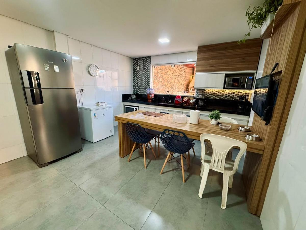 Casa, Rio Branco, 2 Quartos, 4 Vagas