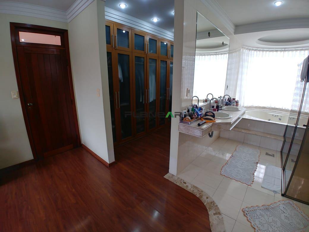 Casa, Jardim Riacho das Pedras, 4 Quartos, 15 Vagas, 3 Suítes