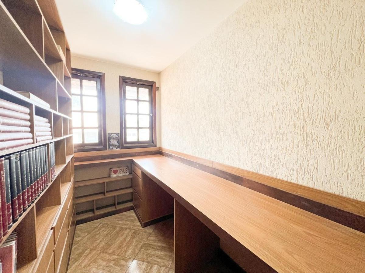 Casa, Trevo, 5 Quartos, 8 Vagas, 1 Suíte