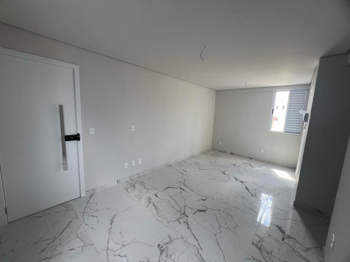 Apartamento, Ana Lúcia, 2 Quartos, 2 Vagas, 2 Suítes
