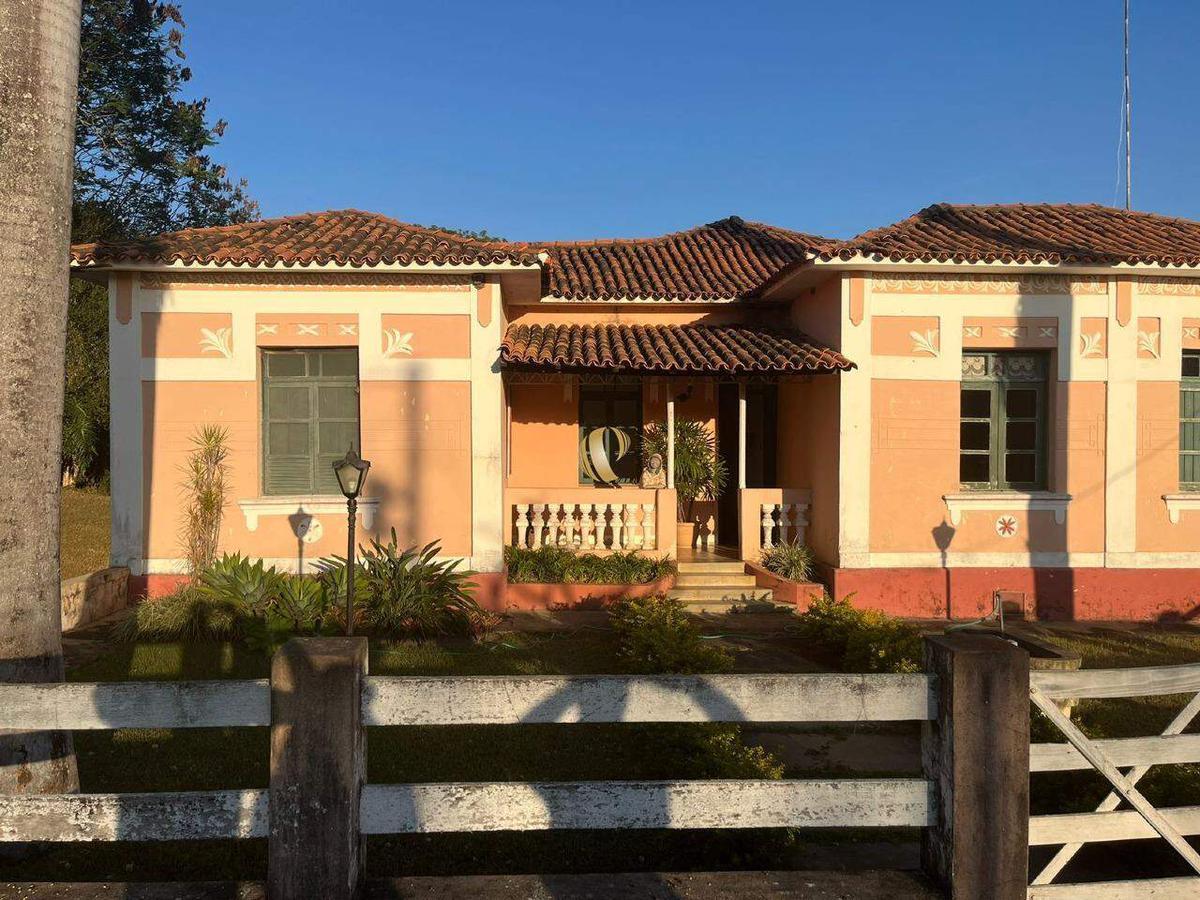 Fazenda, Centro, 7 Quartos, 0 Vaga