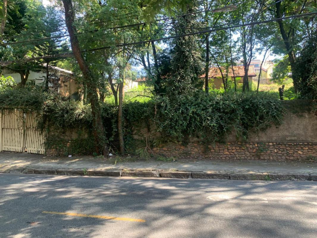 Lote, Santa Mônica, 0 Quarto, 0 Vaga