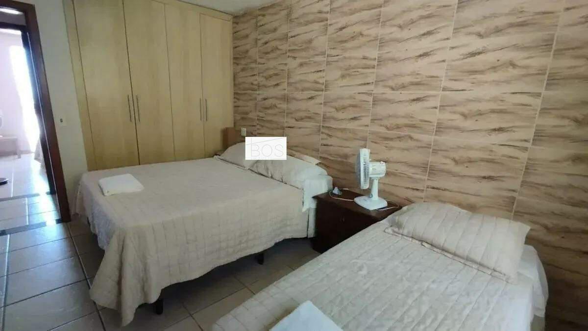 Casa, Belvedere, 7 Quartos, 0 Vaga, 3 Suítes