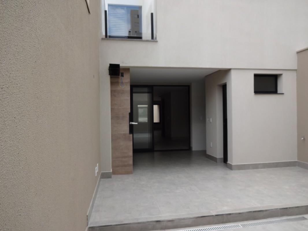 Casa, Jaraguá, 4 Quartos, 3 Vagas, 1 Suíte