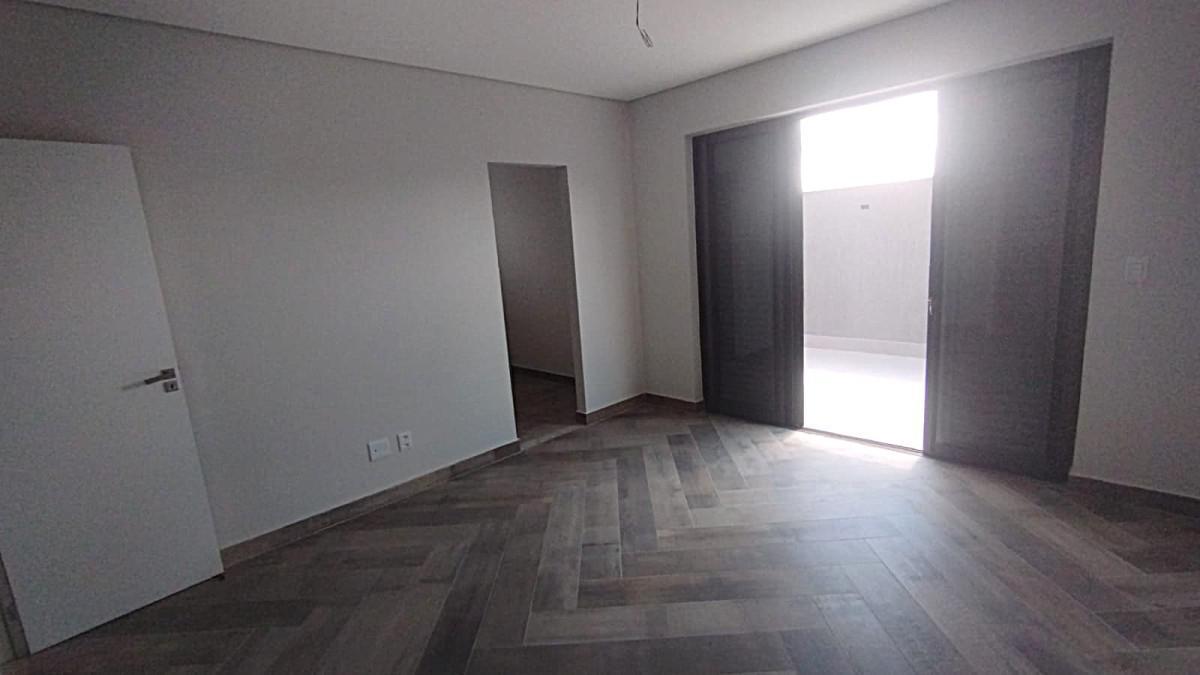 Apartamento, Jaraguá, 4 Quartos, 3 Vagas, 2 Suítes