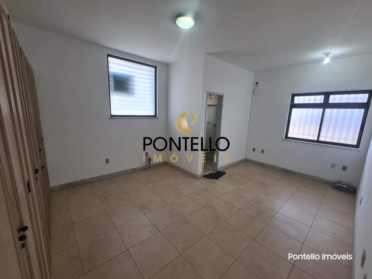 Casa, Santa Efigênia, 3 Quartos, 4 Vagas, 1 Suíte