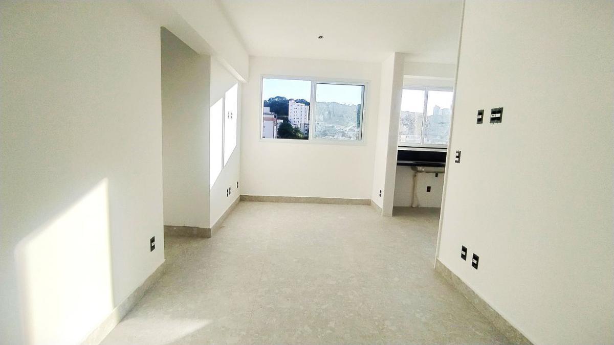 Apartamento, Vila Paris, 2 Quartos, 2 Vagas, 2 Suítes