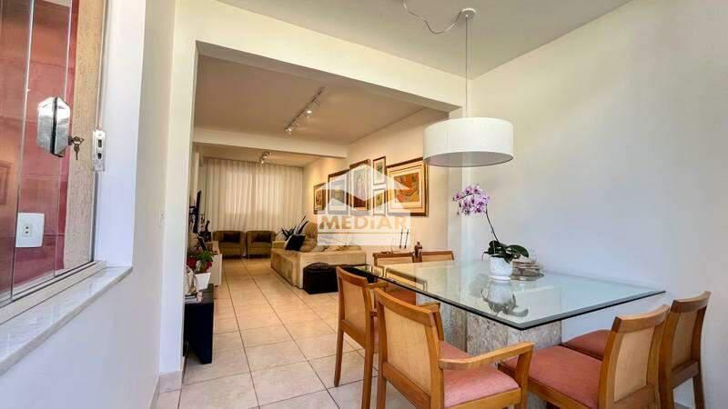 Casa, Buritis, 3 Quartos, 2 Vagas, 1 Suíte