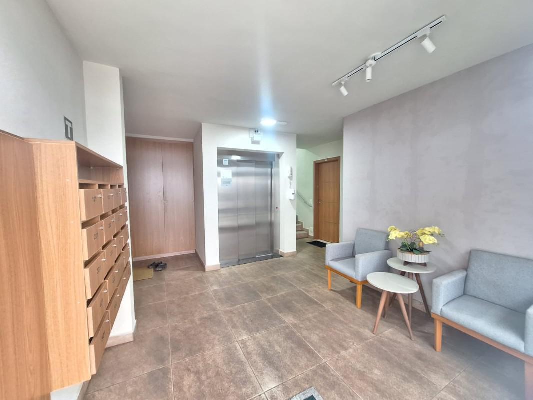 Apartamento, Sagrada Família, 2 Quartos, 1 Vaga