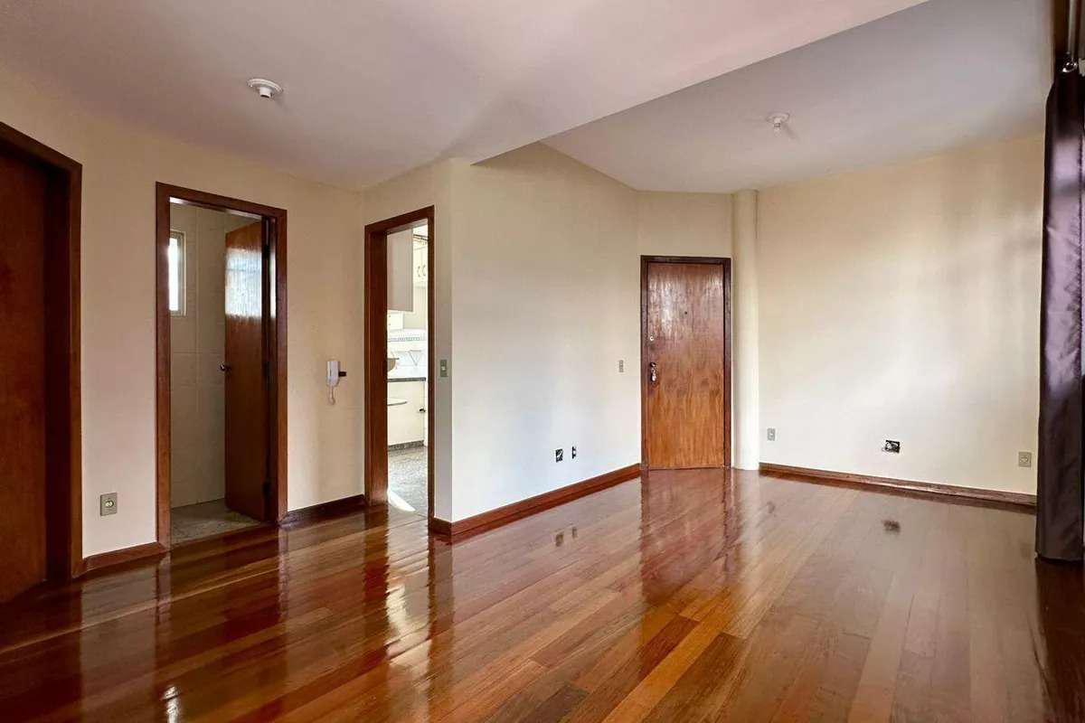 Cobertura, Luxemburgo, 3 Quartos, 2 Vagas, 2 Suítes