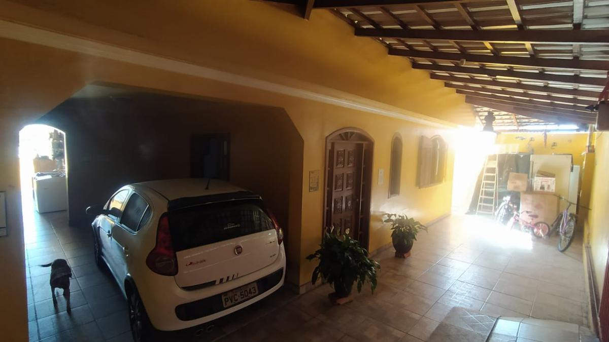 Casa, Nacional, 4 Quartos, 2 Vagas, 1 Suíte
