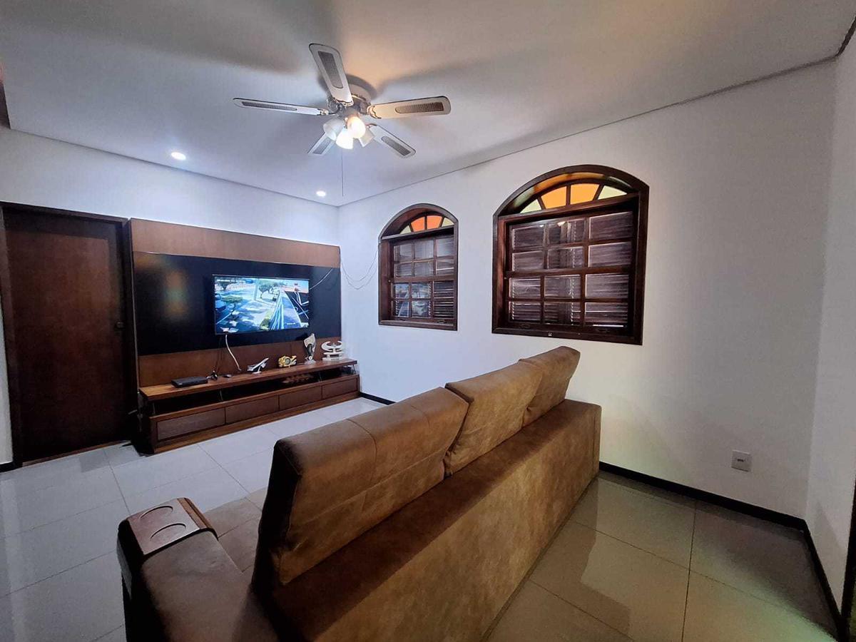 Casa, Jardim Riacho das Pedras, 3 Quartos, 8 Vagas, 2 Suítes