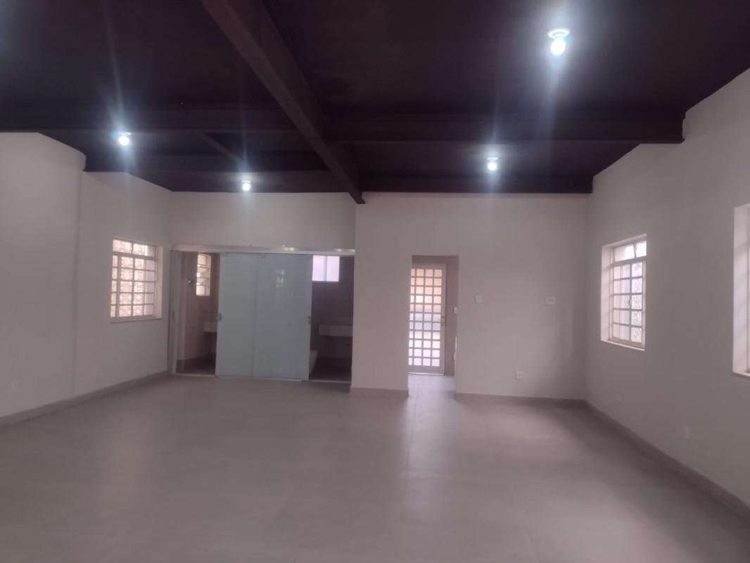 Casa Comercial, Prado, 0 Quarto, 1 Vaga