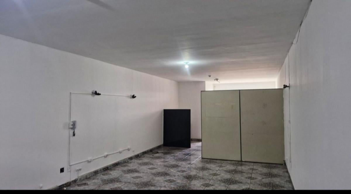 Sala, Industrial, 0 Quarto, 0 Vaga