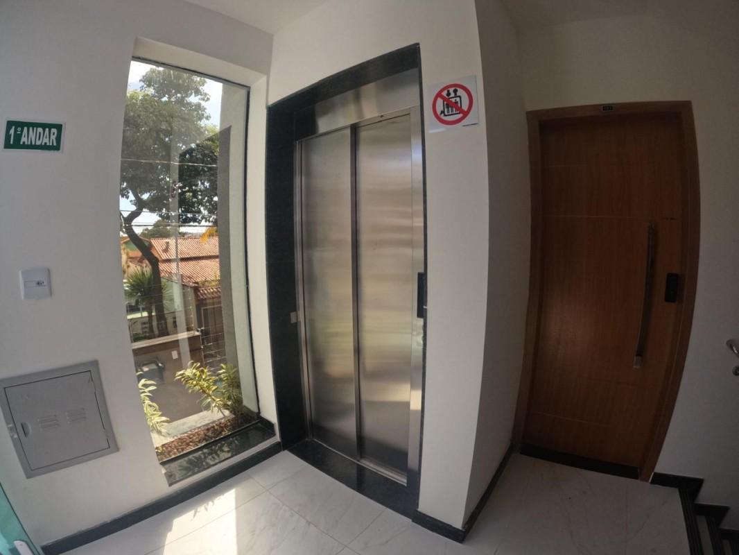 Cobertura, Planalto, 2 Quartos, 2 Vagas, 1 Suíte