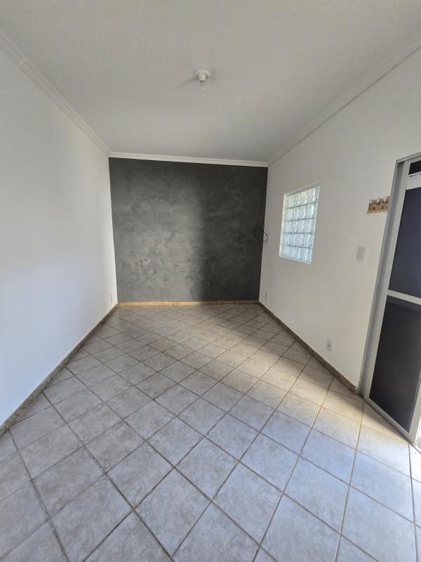 Casa, Parque Turistas, 3 Quartos, 1 Vaga, 1 Suíte