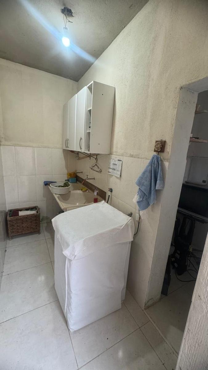 Casa, Nações Unidas, 4 Quartos, 2 Vagas, 1 Suíte