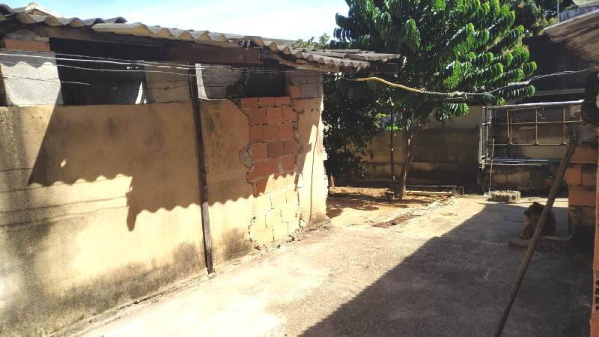 Casa, Nova Gameleira, 4 Quartos, 5 Vagas, 1 Suíte