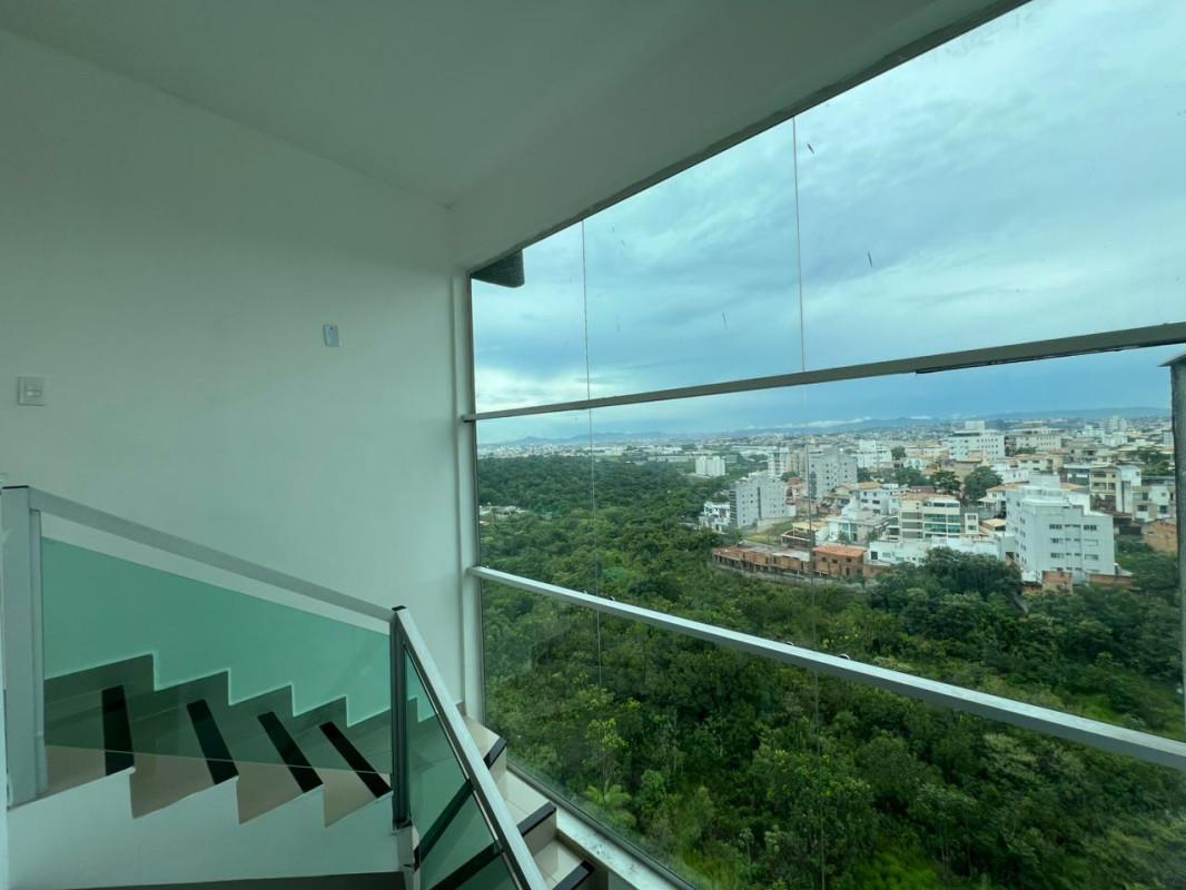 Cobertura, Cabral, 2 Quartos, 2 Vagas, 1 Suíte