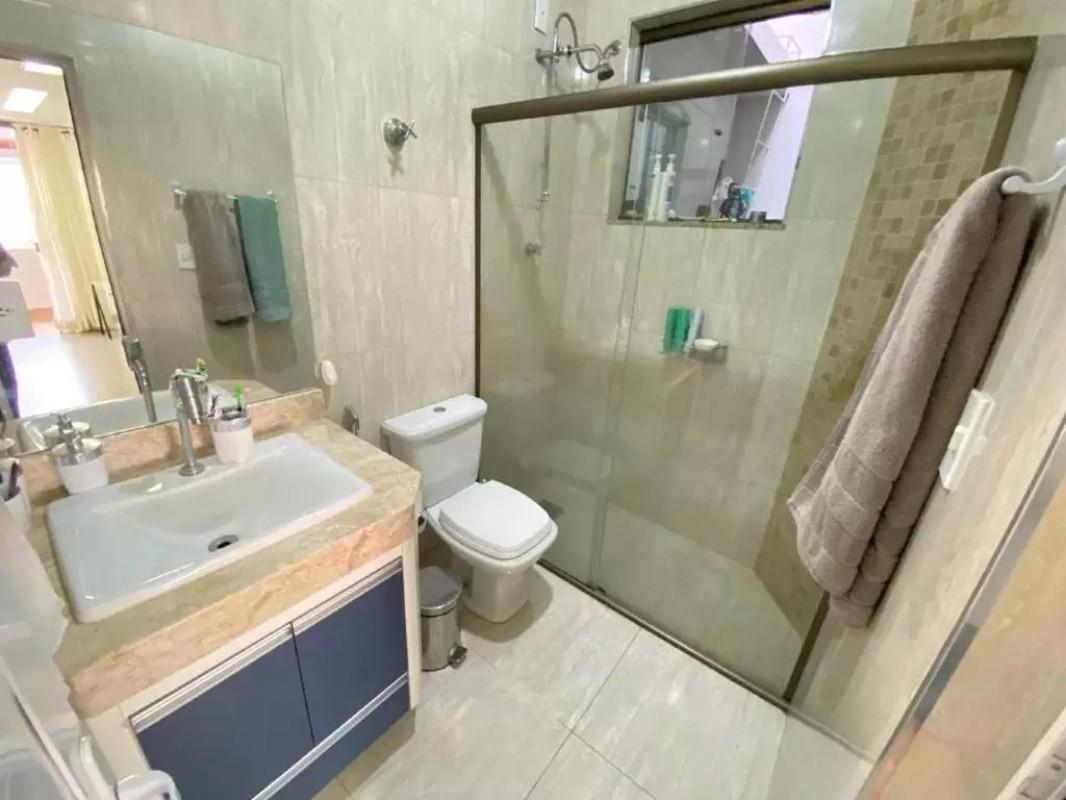 Casa, Teixeira Dias (barreiro), 3 Quartos, 3 Vagas, 1 Suíte