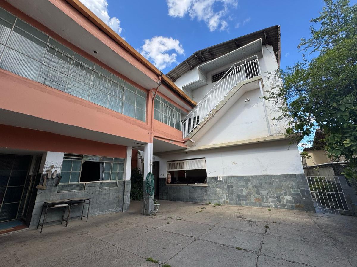 Prédio, Colégio Batista, 4 Quartos, 2 Vagas