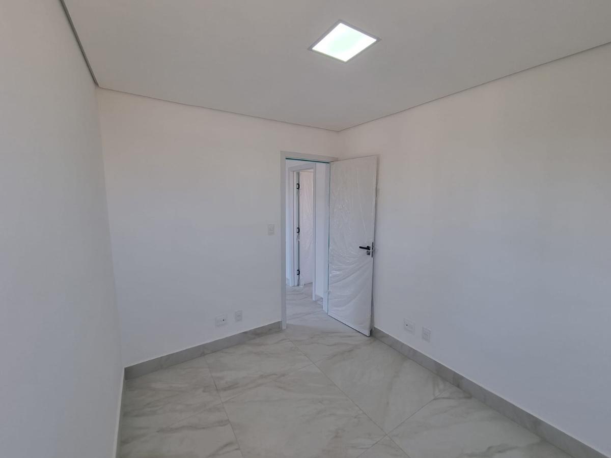 Casa, Planalto, 3 Quartos, 2 Vagas, 1 Suíte