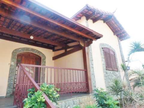 Casa, Sagrada Família, 3 Quartos, 4 Vagas, 1 Suíte