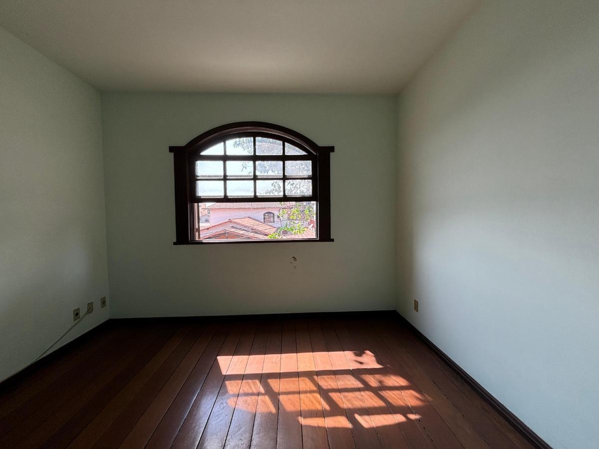 Casa, Carlos Prates, 6 Quartos, 2 Vagas