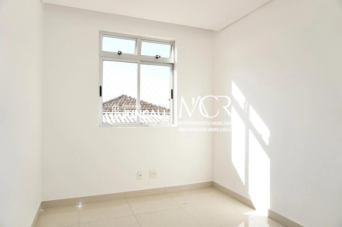 Apartamento, Sagrada Família, 3 Quartos, 2 Vagas, 1 Suíte