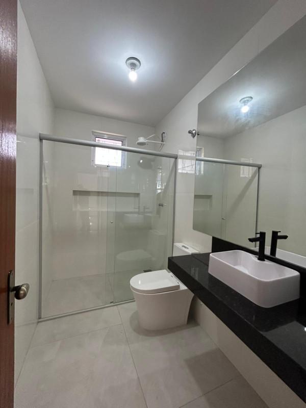 Casa Comercial, Planalto, 4 Quartos, 5 Vagas, 3 Suítes